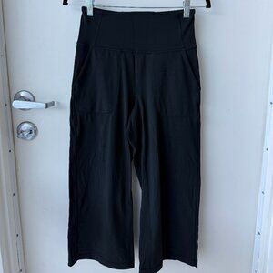 Lululemon Align Wide Leg Crop 23" Black Size 6 | High Rise | Super Soft Nulu